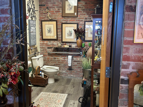 The World's Littlest Skyscraper-威奇托福尔斯必去景点