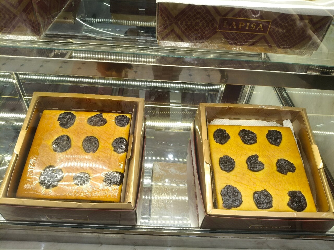 Lapisa Premium Layer Cake Penuin