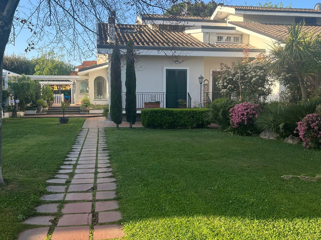 维莱塔套房酒店主图