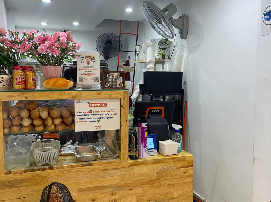 Bánh Mì 180