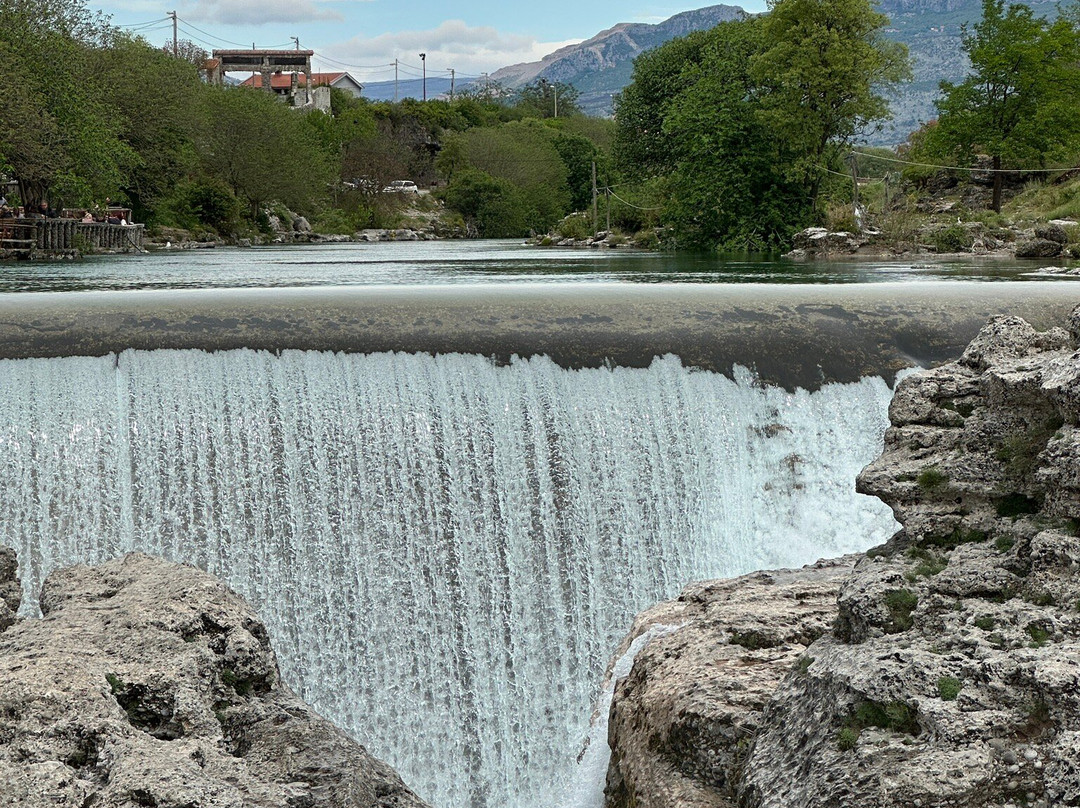 Waterfall Niagara-波德戈里察必去景点