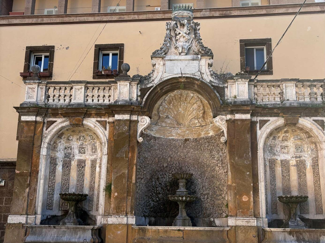 Fontana di Piazza San Pietro-弗拉斯卡蒂必去景点
