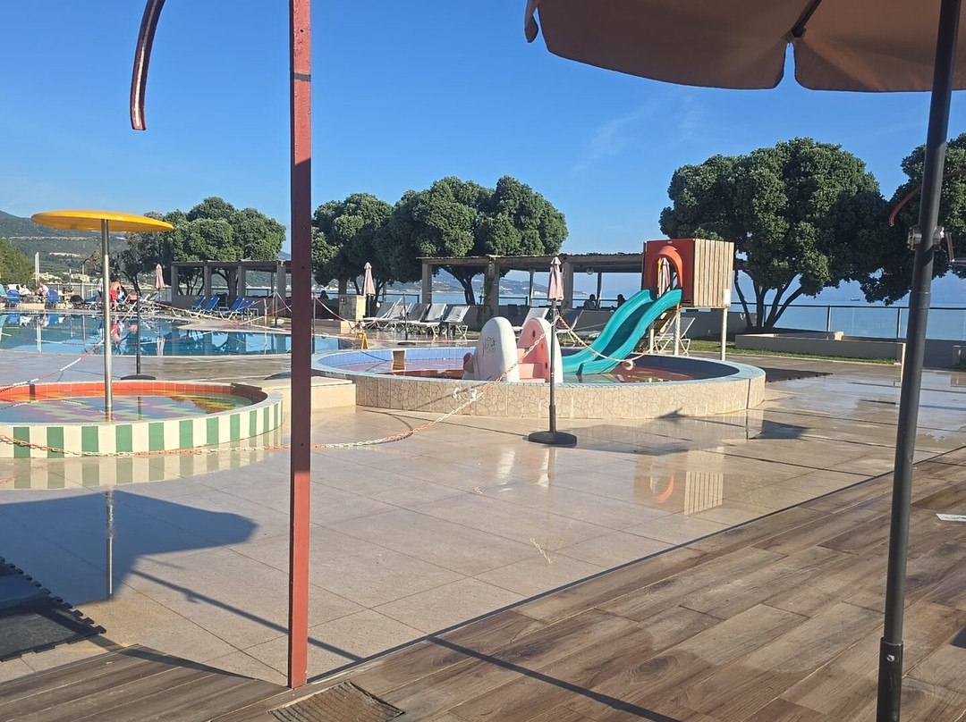 阿里卡纳斯海滩大酒店Zante Plaza主图