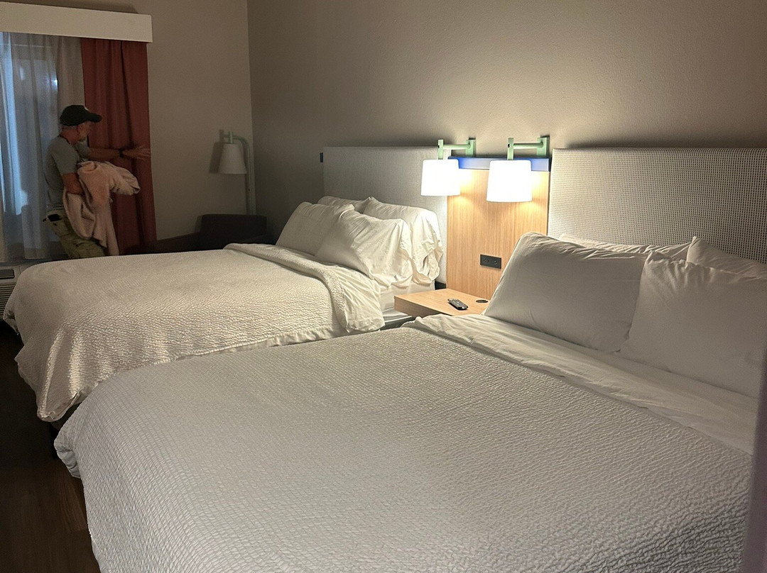 Garner Hotel 默夫里斯伯勒中心 by IHG主图