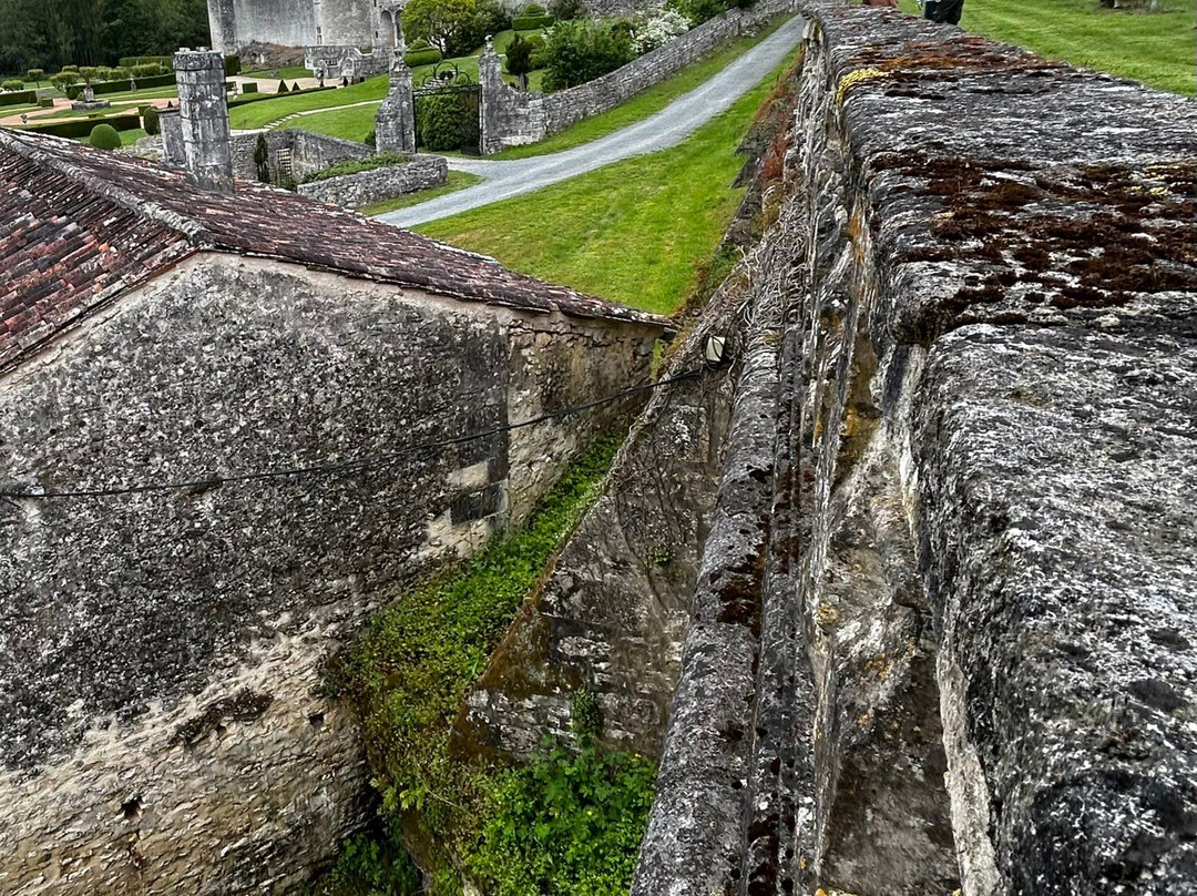 Château de La Roche Courbon-Saint Porchaire必去景点