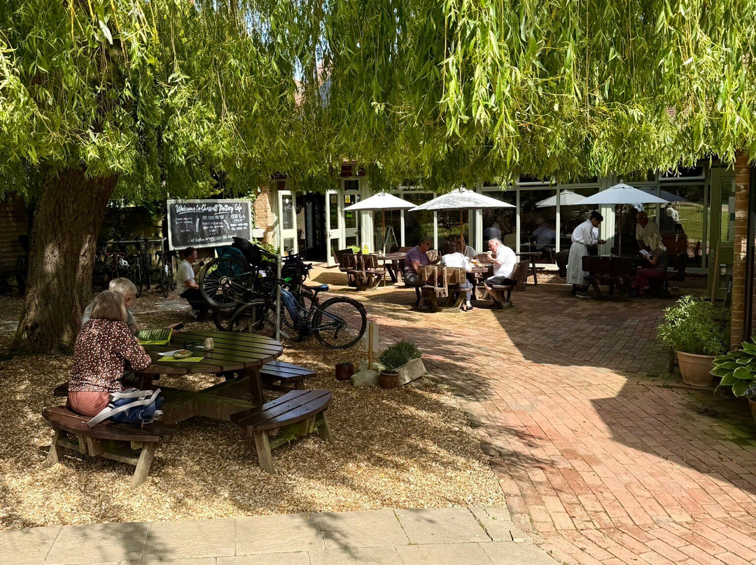 Chessell Pottery Cafe-Brook必去景点
