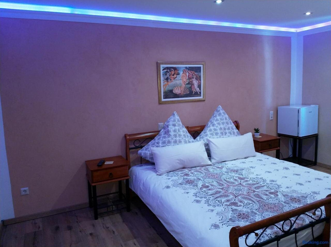 Gaste Zimmer-Ristorante Kochertal da Enzo
