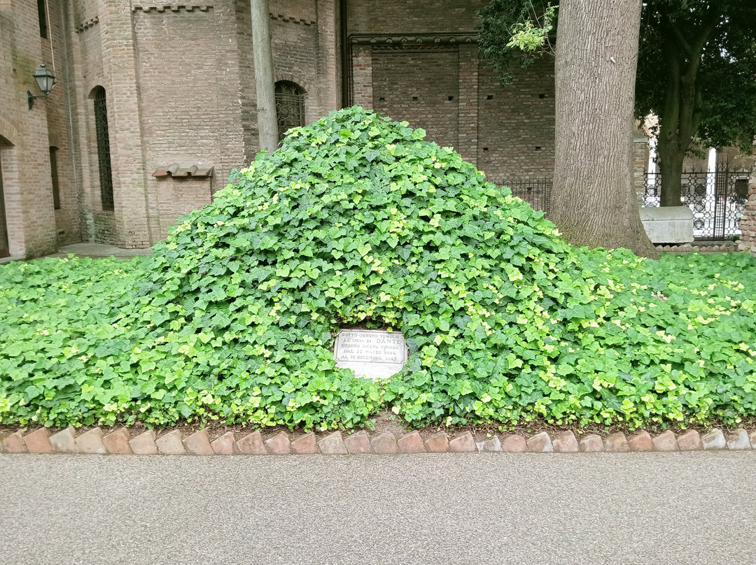 Dante's Tomb-拉韦纳必去景点