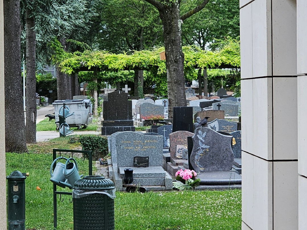 Cimetière de Puteaux-Nanterre必去景点