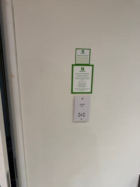 温莎斯劳假日酒店-旅行者
