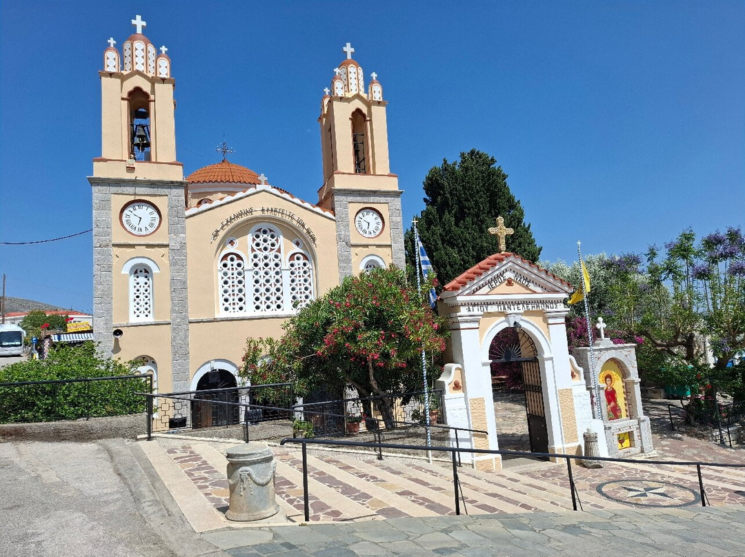 Church of St. Panteleimon-Siana必去景点