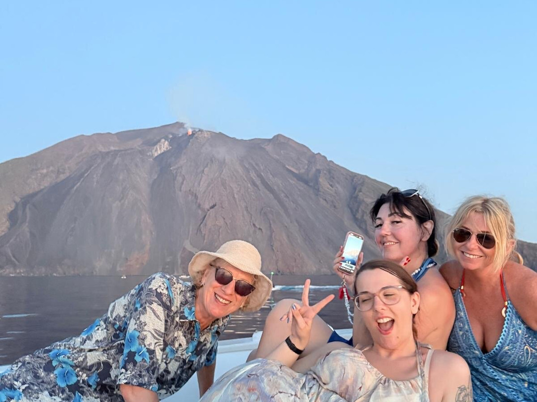 Arianna Escursioni Alle Isole Eolie-利帕里必去景点