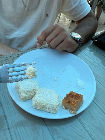 阿菲托斯卡兹达格拉里阿克恰伊-旅行者