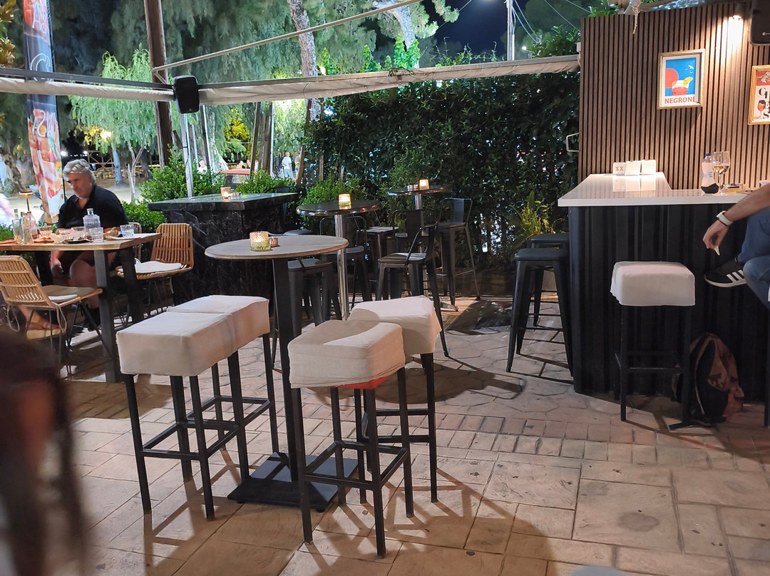 20 Cafe Bar