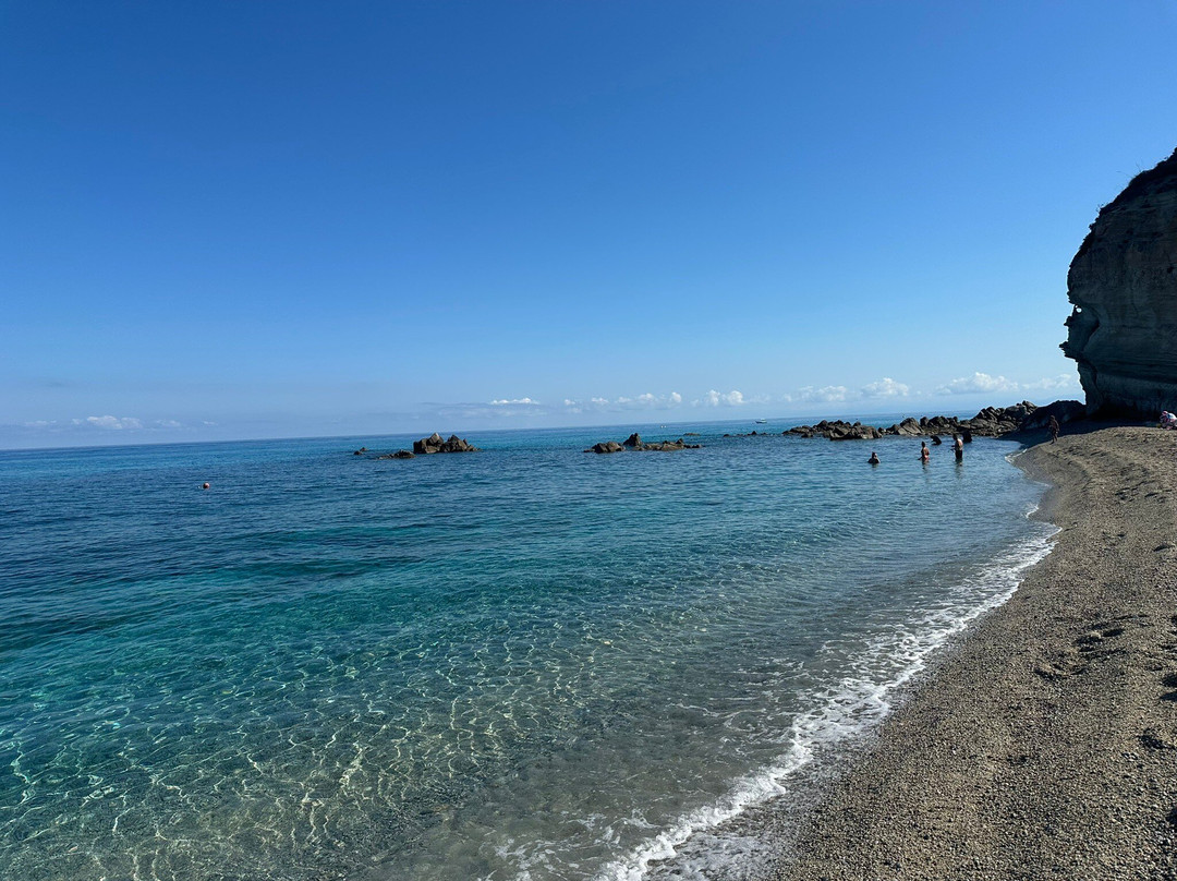 Spiaggia Di Riaci-Santa Domenica必去景点