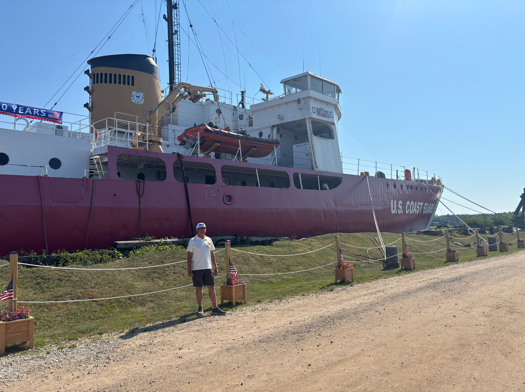 Icebreaker Mackinaw Maritime Museum Inc.-麦基诺城必去景点