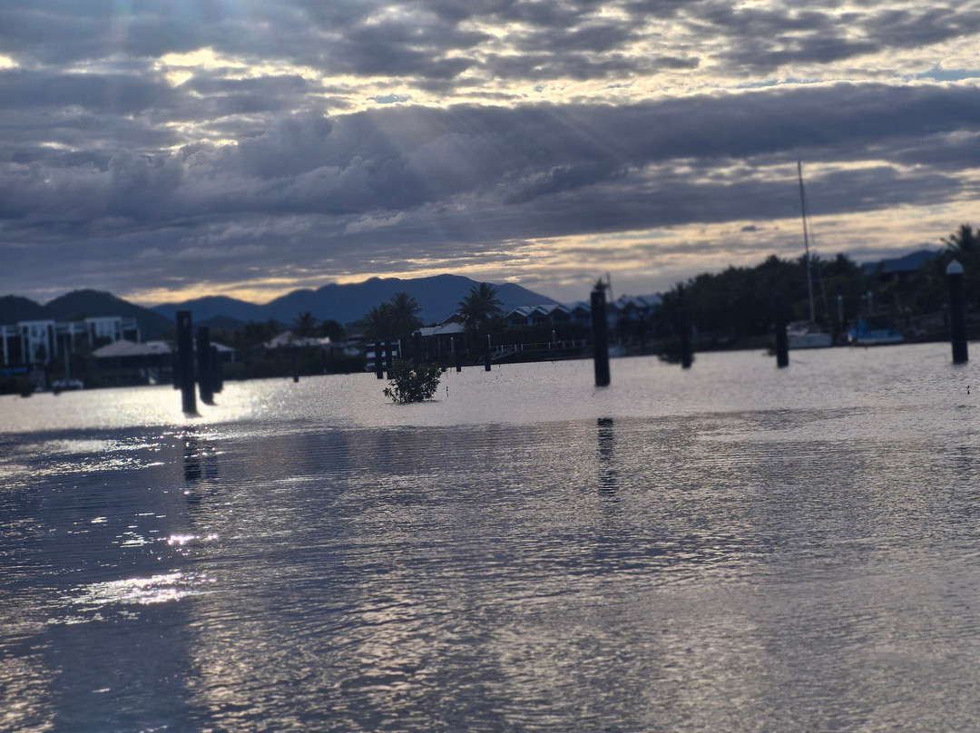 Hinchinbrook Island Cruises-卡德威尔必去景点