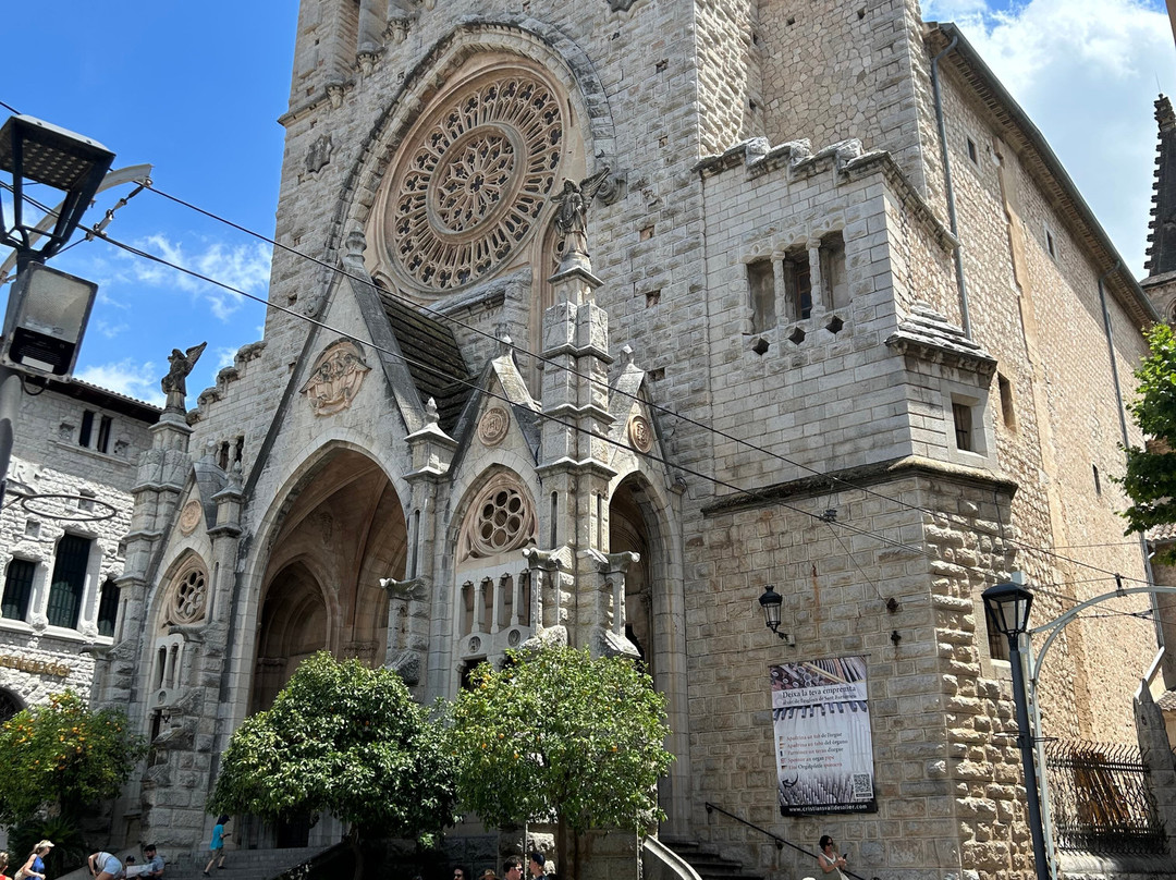 Església de Sant Bartomeu-索耶尔必去景点