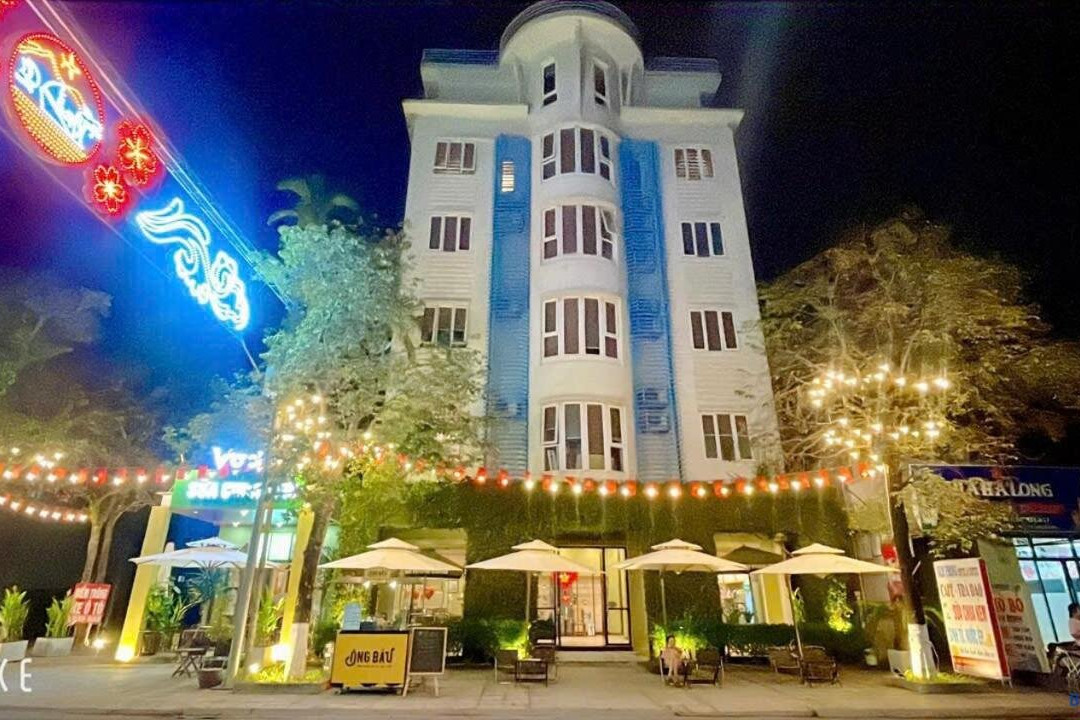 Nam Phong Hotel & Coffee Vân Đồn