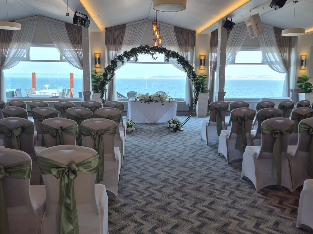 Pier House Hotel主图