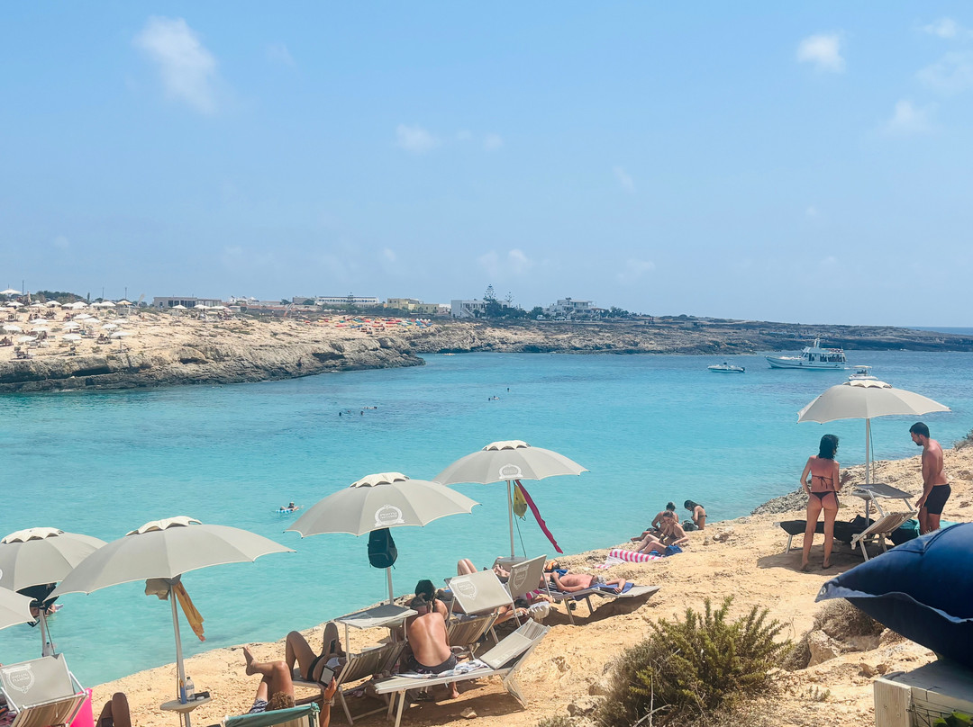 Spiaggia di Portu Ntoni-兰佩杜萨必去景点