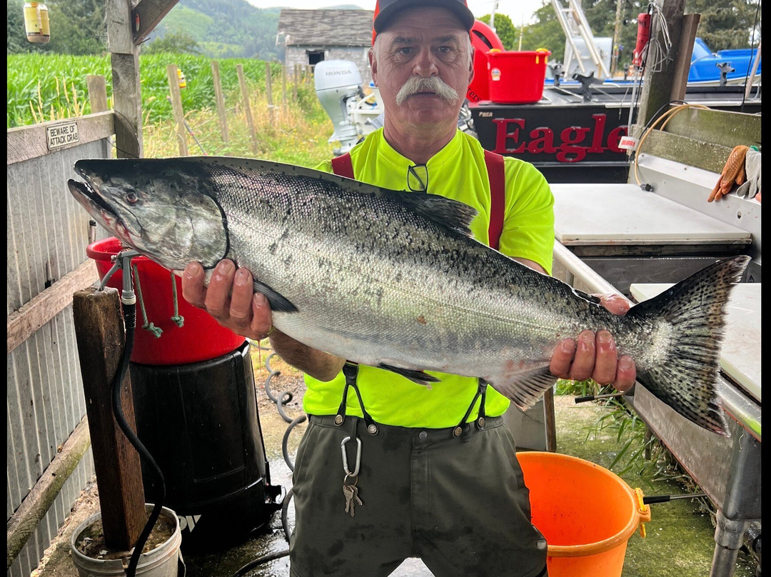 Eagle Charters Dory Fishing-太平洋城必去景点