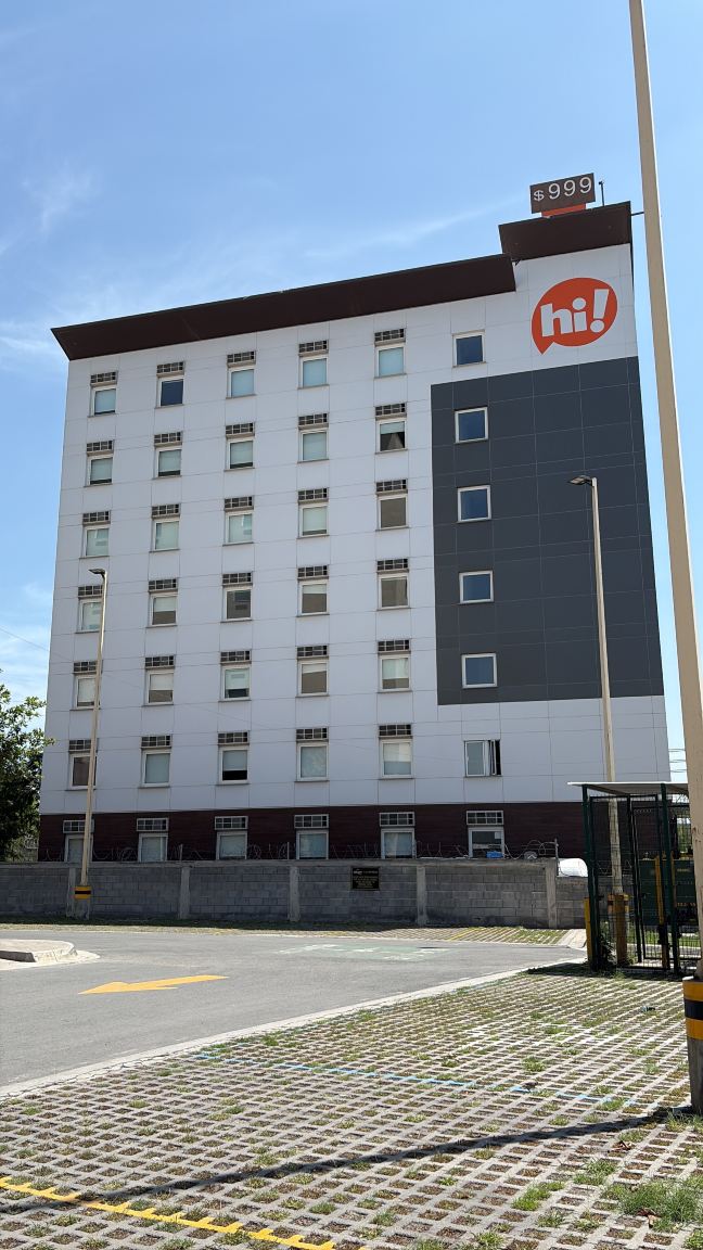 HI 蒙特雷机场-旅行者