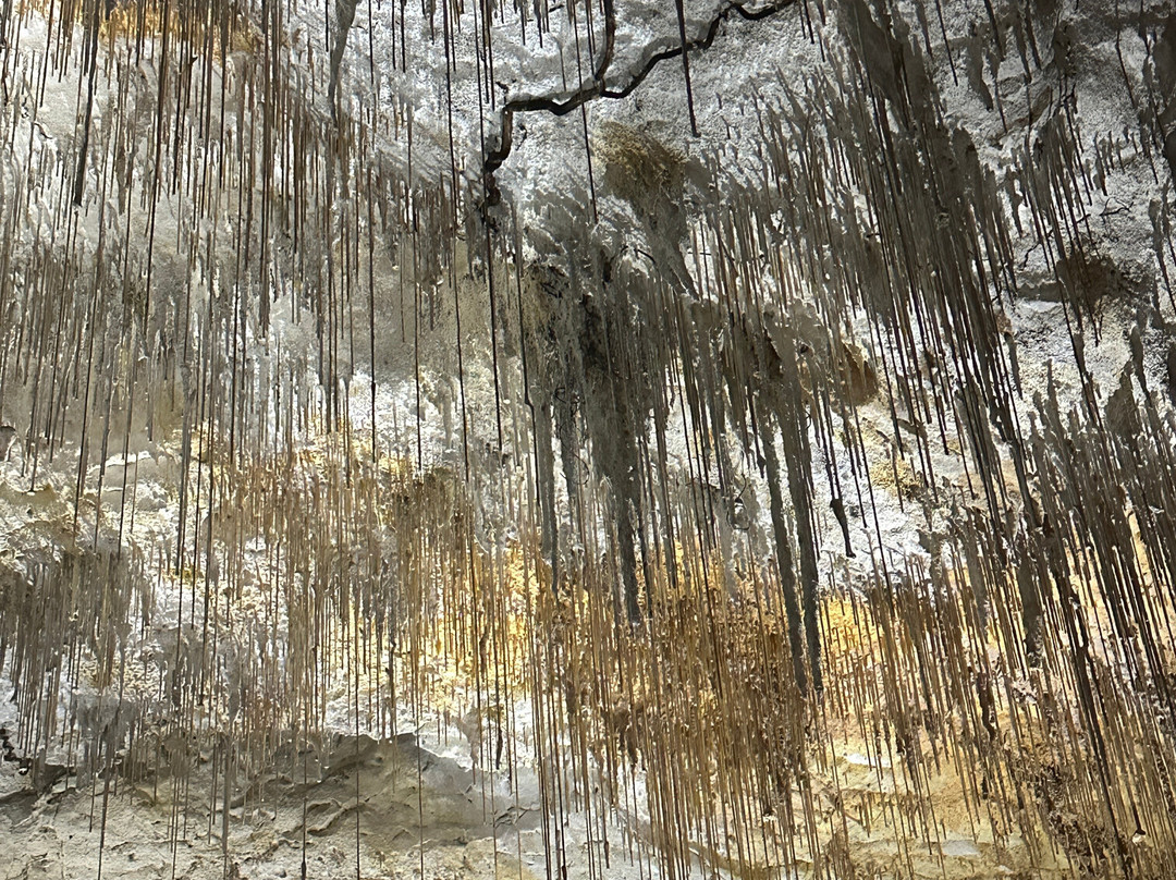 Grottes de Thouzon-Le Thor必去景点