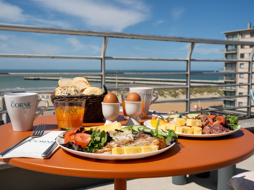Hotel The Cornr Seaview