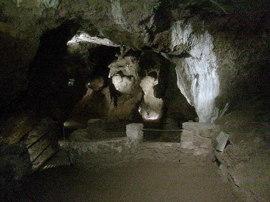 Clearwell Caves-Coleford必去景点