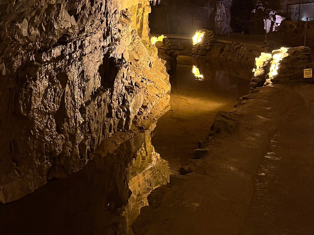 The National Showcaves Centre for Wales-Craig-y-nos必去景点