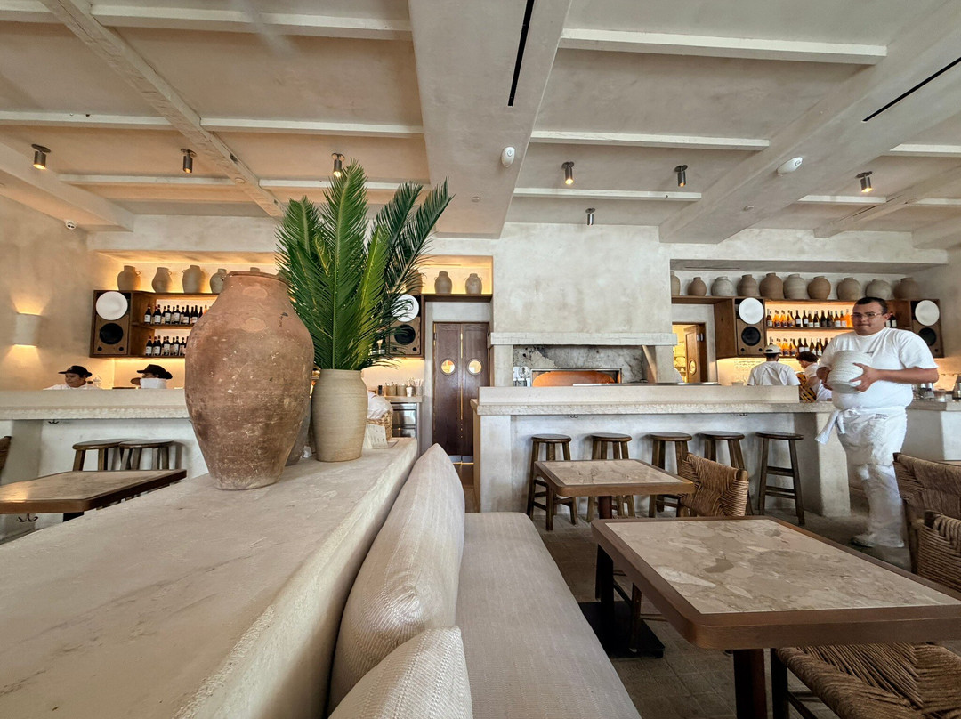 Great White Restaurant Studio City