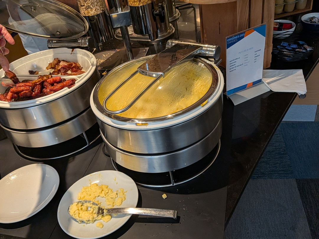 Holiday Inn Express 阿拉斯主图