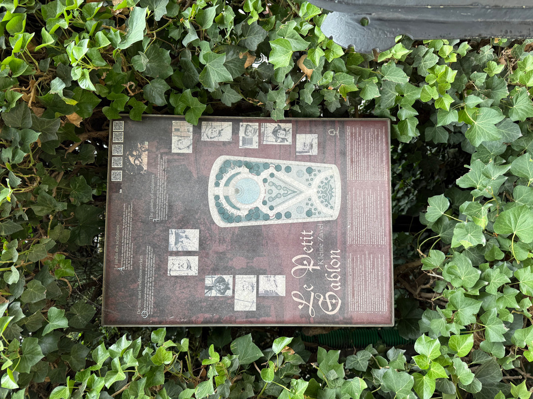 Square du Petit Sablon-布鲁塞尔必去景点