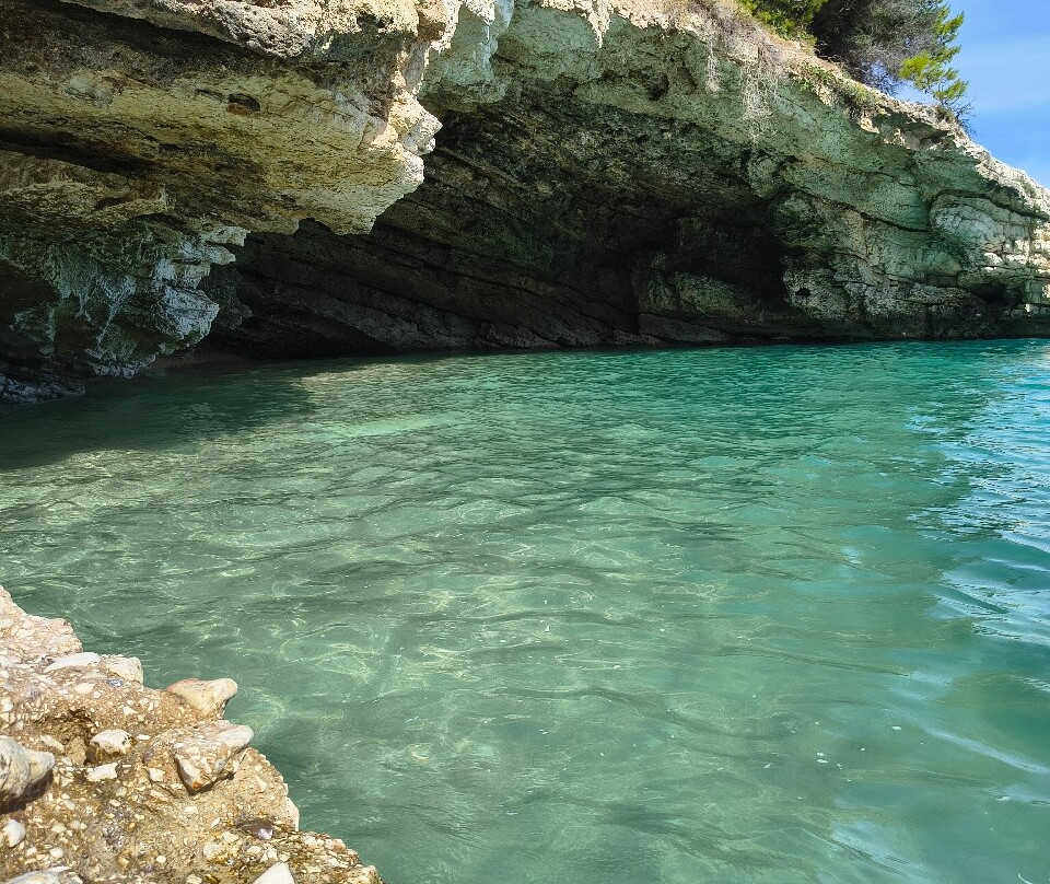 Spiaggia Pugnochiuso-维耶斯泰必去景点