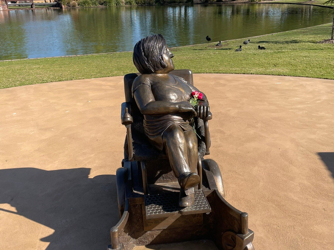 Stella Young Statue-Stawell必去景点