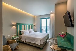 From Samaria To Livikon主图