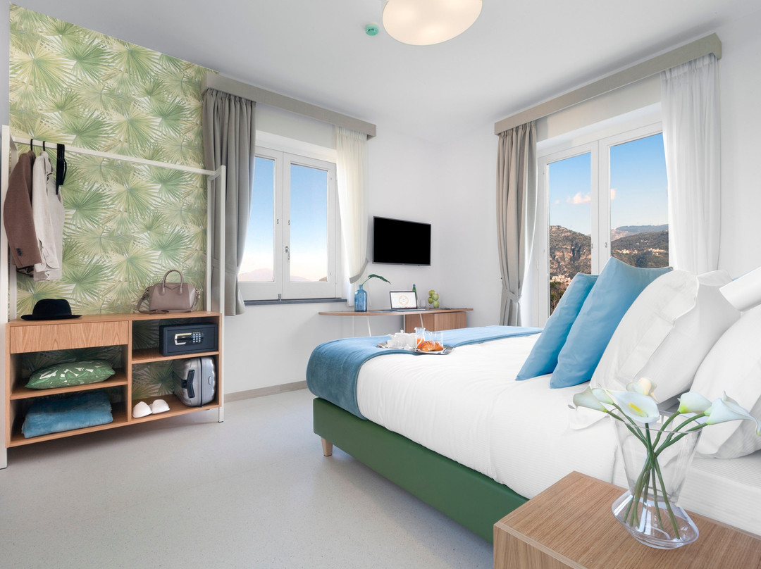 圣阿涅洛酒店住宿-Unconventional Sorrento
