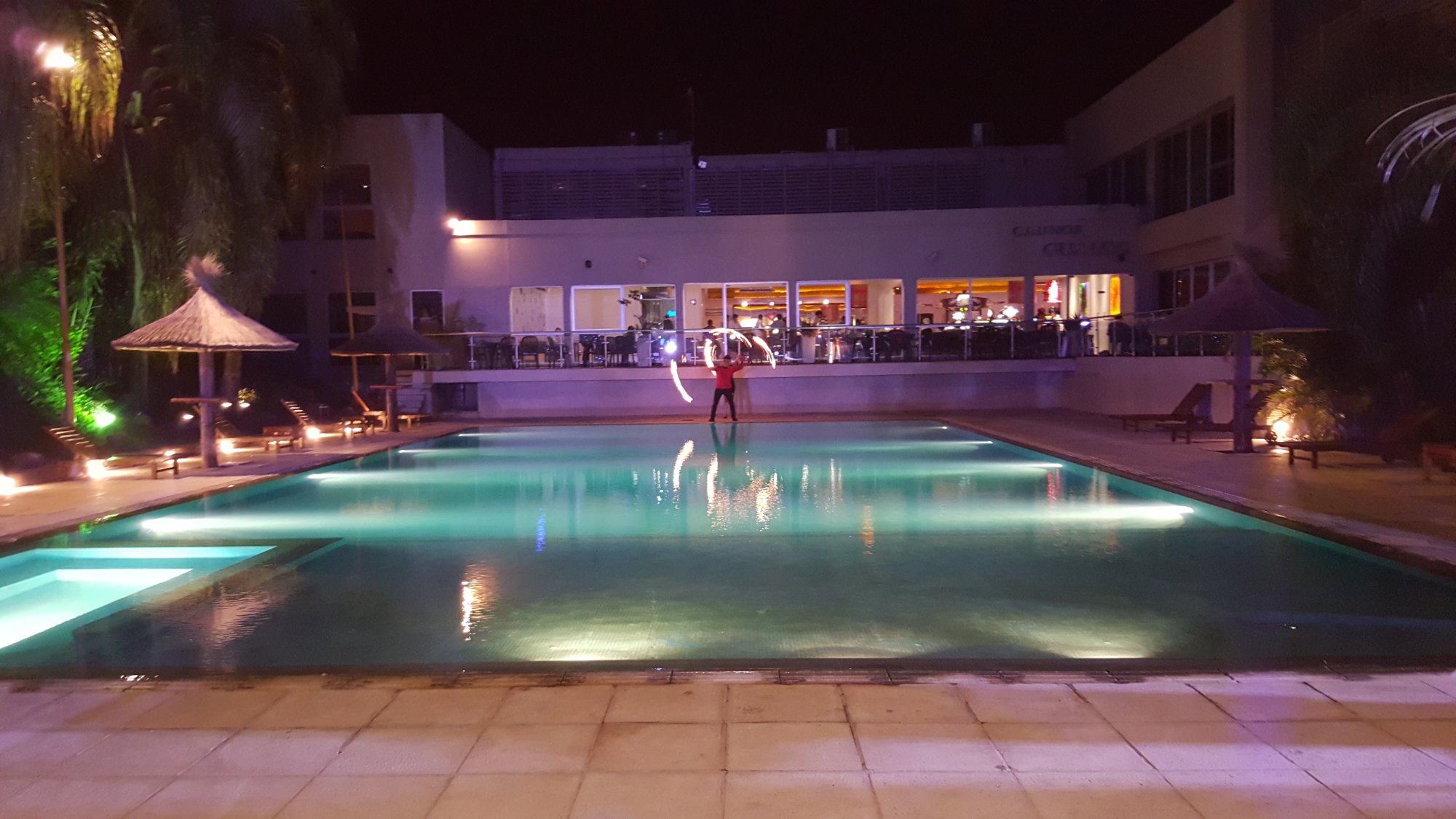 Hotel Atrium Gualok-泳池