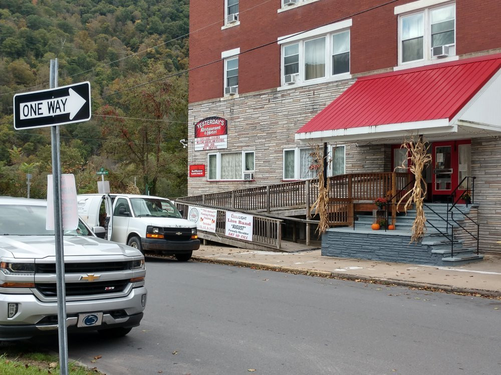 Yesterday's Restaurant & Hotel