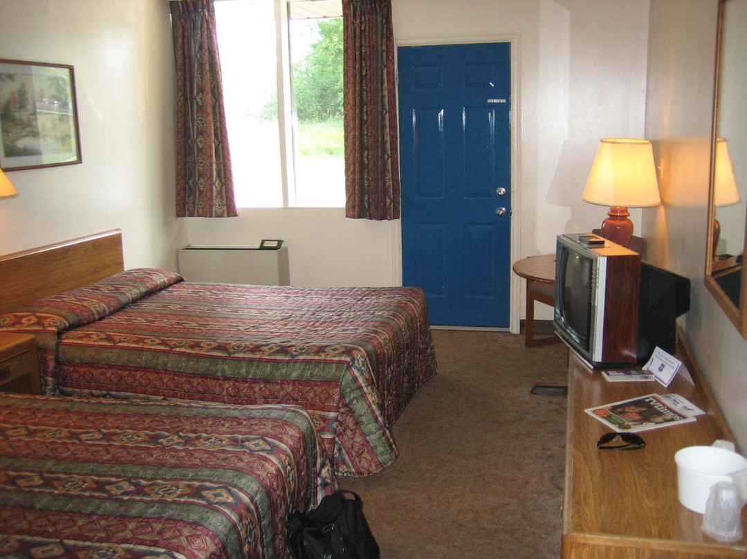 Canadian Motor Hotel