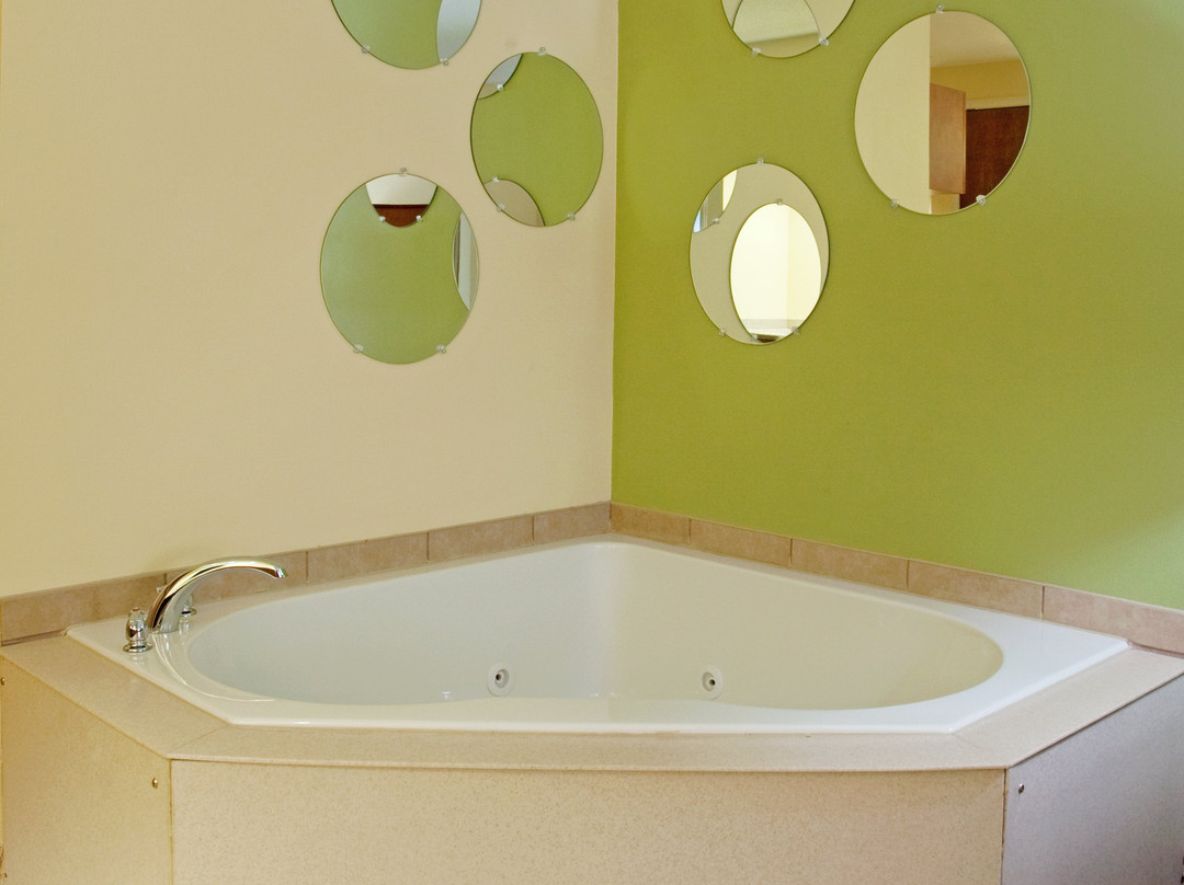 Holiday Inn Express & Suites Charleston-north By IHG