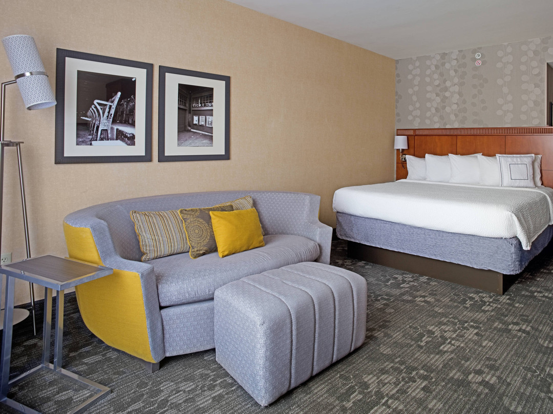 阿伯丁里普肯体育场万怡酒店主图