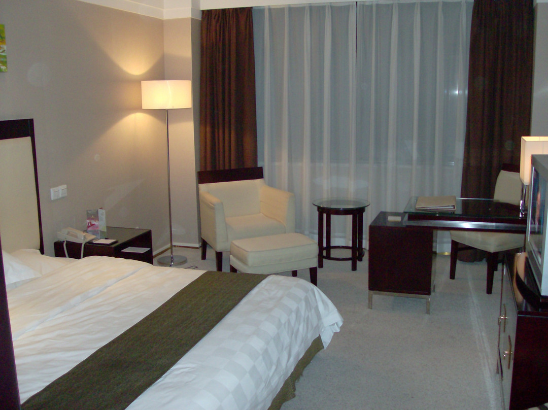 金石国际大酒店主图