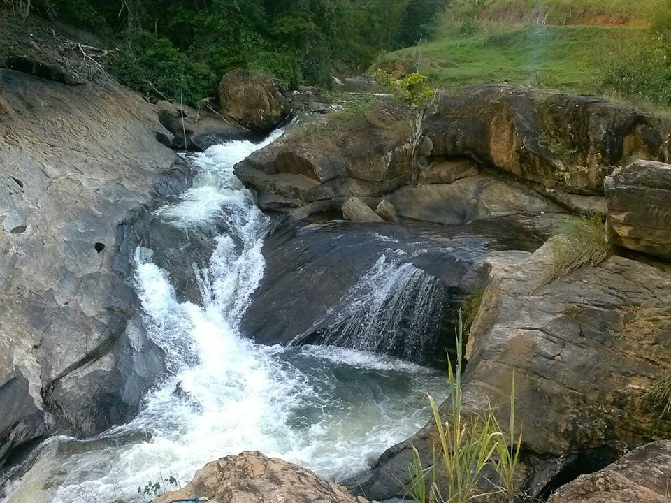 Oriente Waterfall景点图片