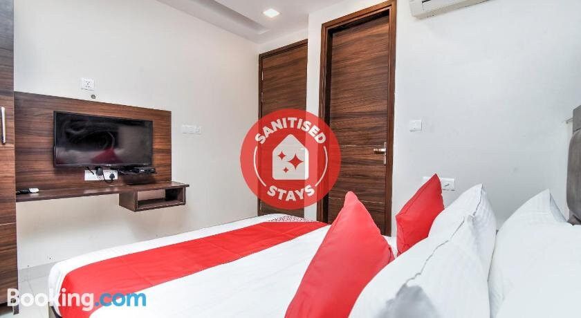 OYO 70745 Hotel Amar Residency