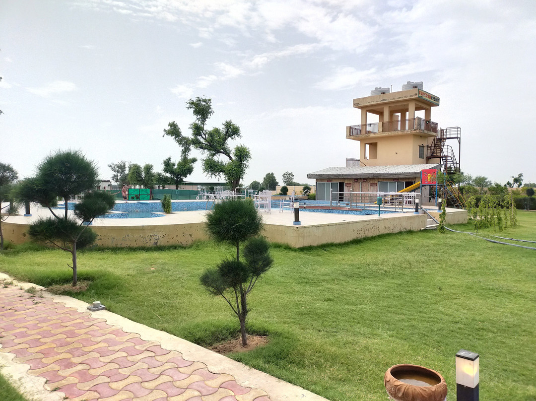 Fungram Resort