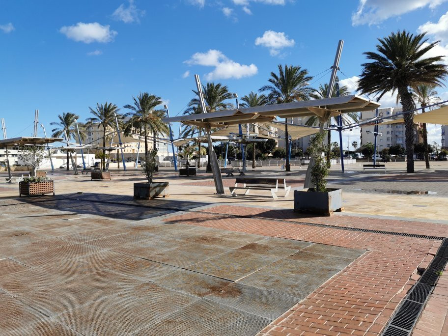 Plaza Multifuncional de San Lorenzo-梅利利亚必去景点