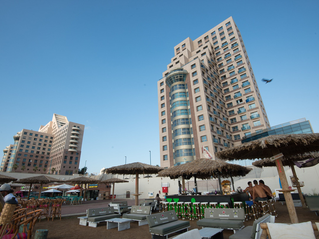 海法莱昂纳多酒店主图