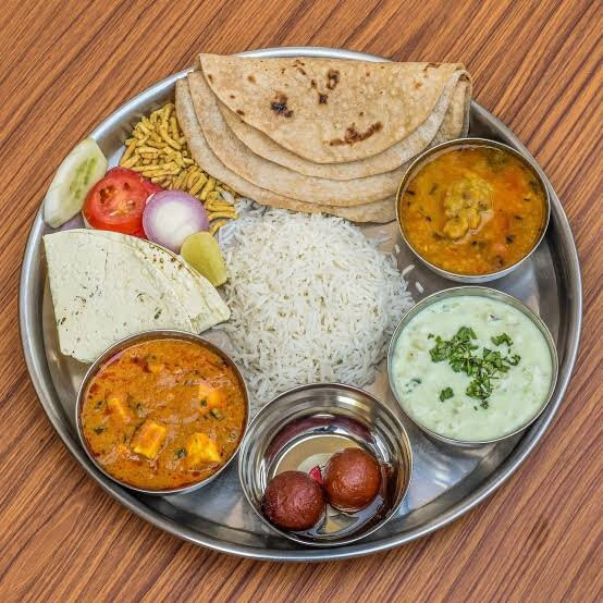 Uma Chat Bhandar And Veg Restaurant